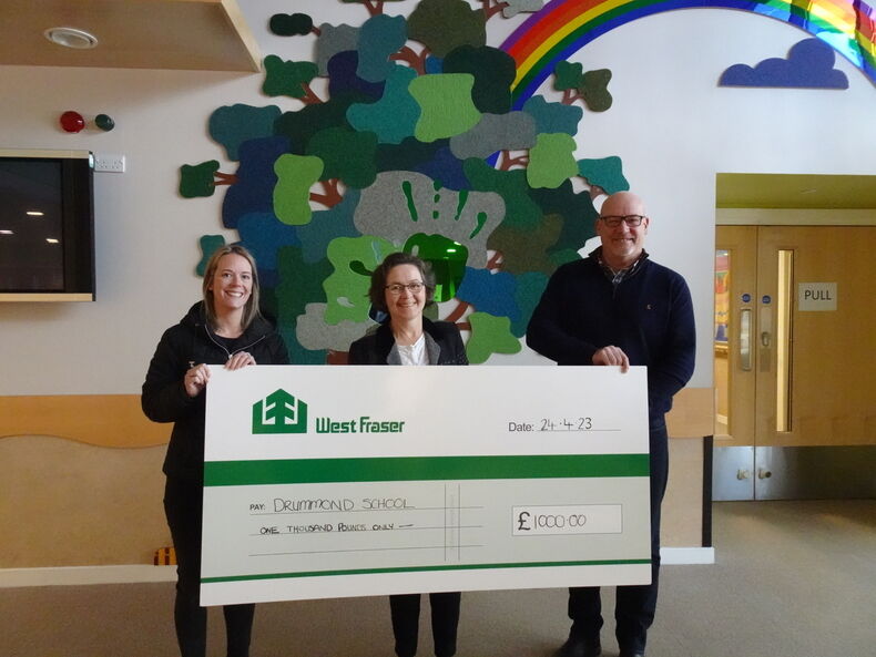 <strong>WEST FRASER MARKS SAFETY MILESTONE SUCCESS WITH £6,000 CHARITY DONATION</strong>